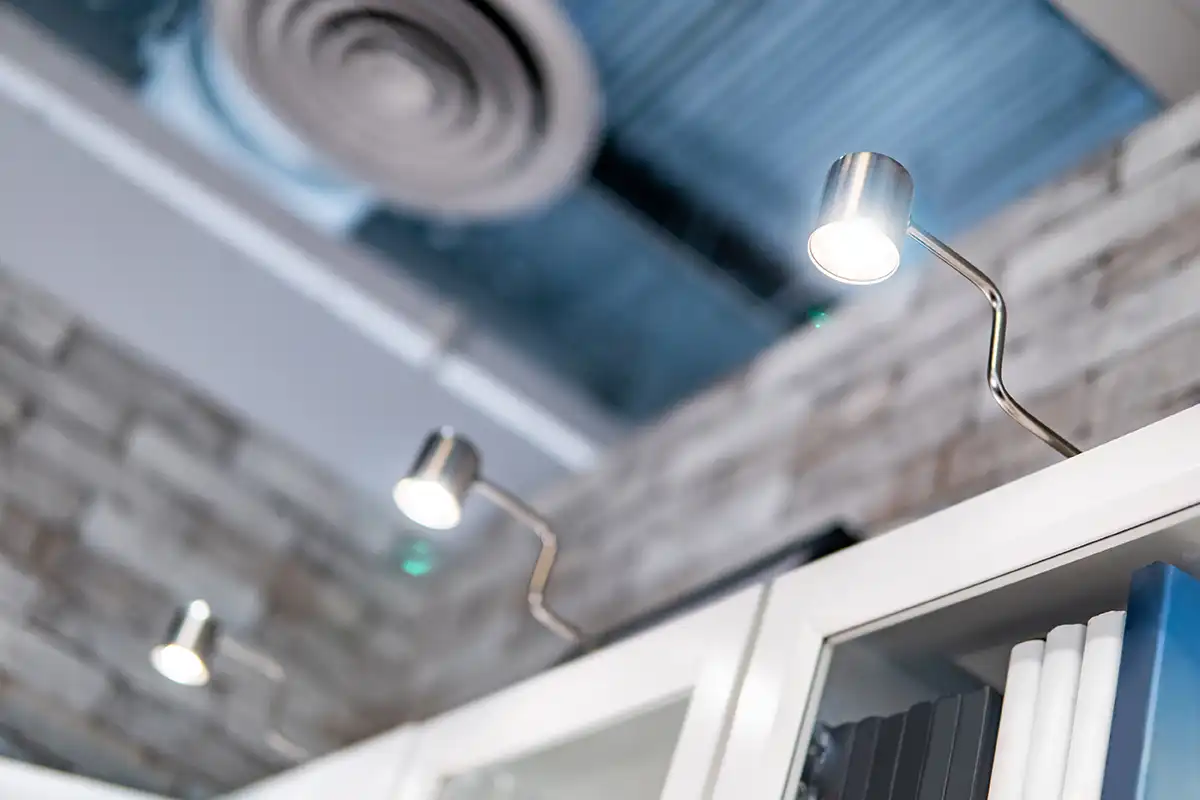 kitchen led lighting above the cabinets